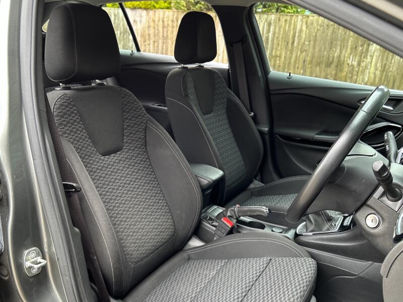 VAUXHALL ASTRA