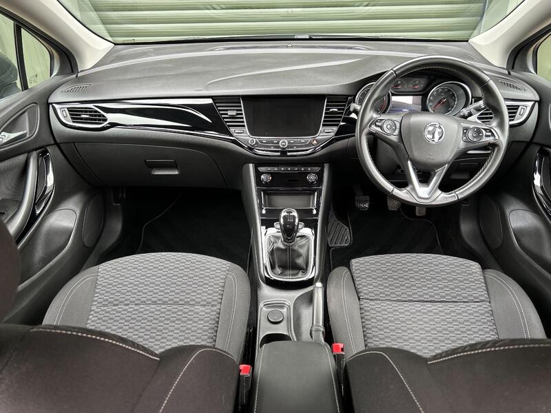 VAUXHALL ASTRA
